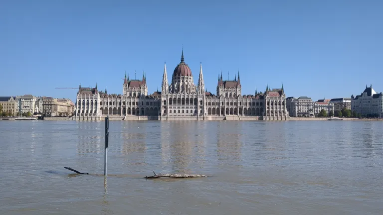 Budapest Semi-Private Day Trip from Vienna